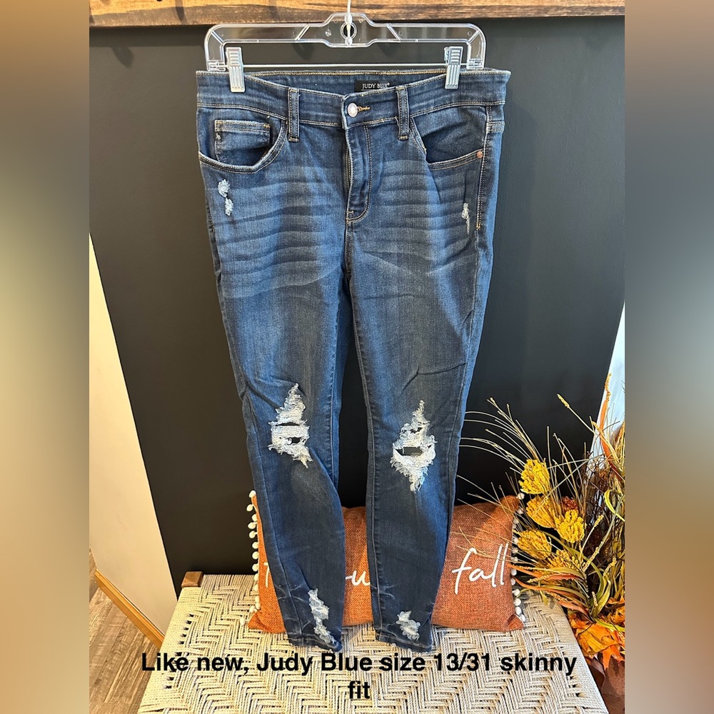 Like new, size 13/31 Judy Blue skinny fit